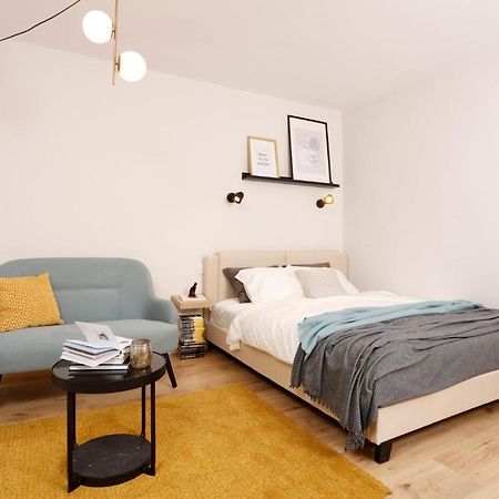 Bright & Relaxing Stay Studio Букурещ Екстериор снимка
